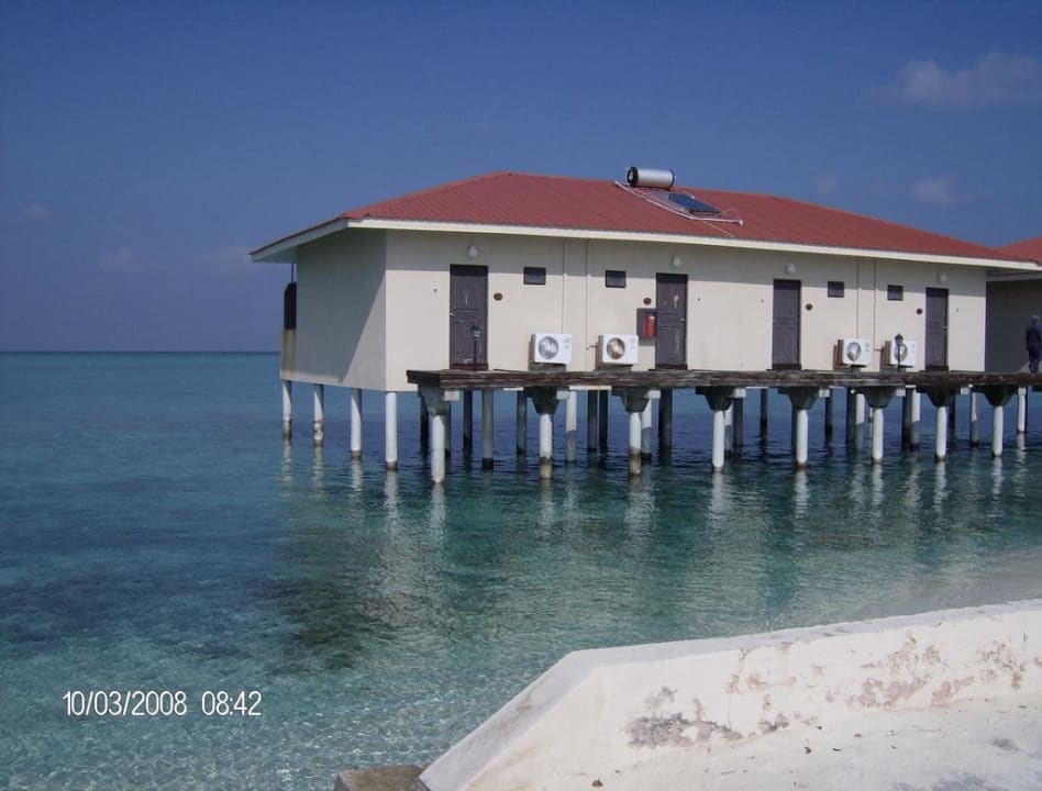 Die Wasserbungis Summer Island Maldives