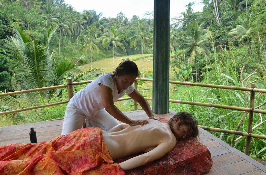 Massage available Villa Constance