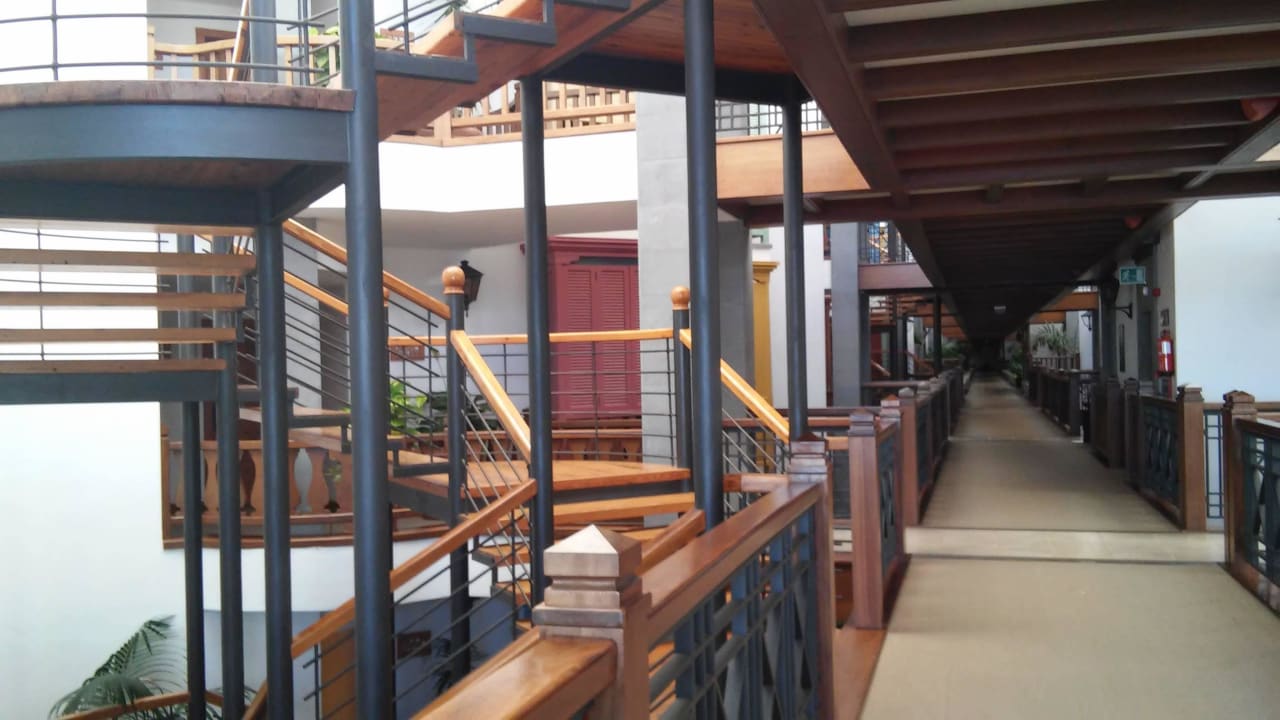 Wege zu den Zimmern (Block C) Princesa Yaiza Suite Hotel Resort