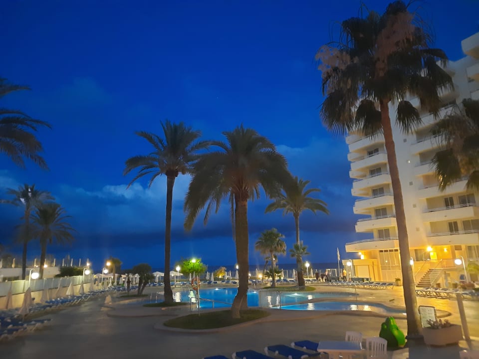 Pool Aparthotel Playa Dorada