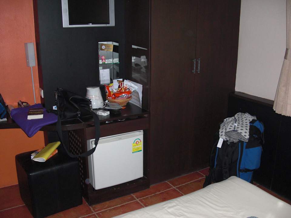 Flatscreen und Minibar Hotel Diamond House