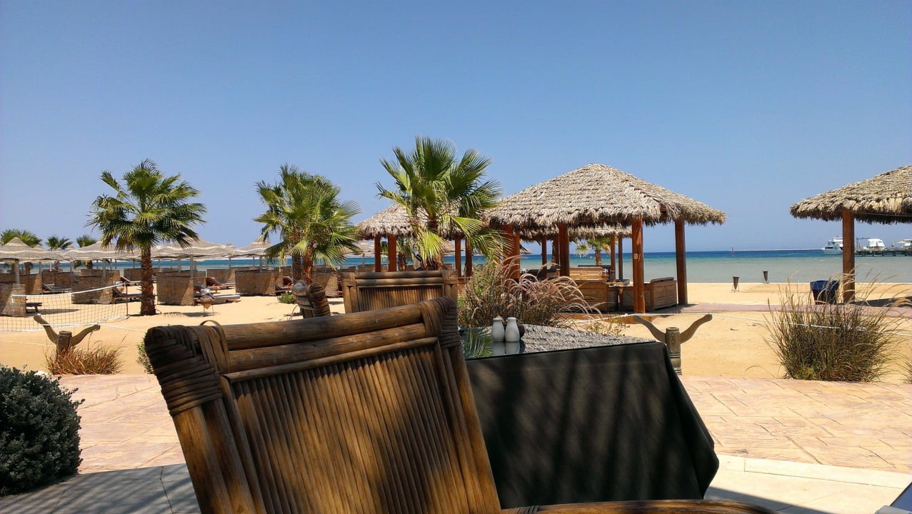 Пляж Amwaj Beach Club Abu Soma Resort