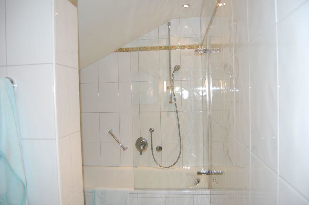 Badezimmer , sauber & groß Hotel Sommer