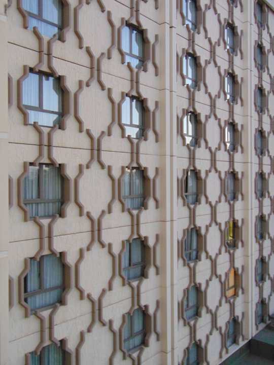 Außenansicht Hotel Golden Tulip El Mechtel