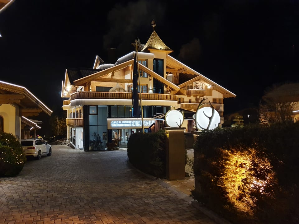 Außenansicht Wellnessresort Seiwald