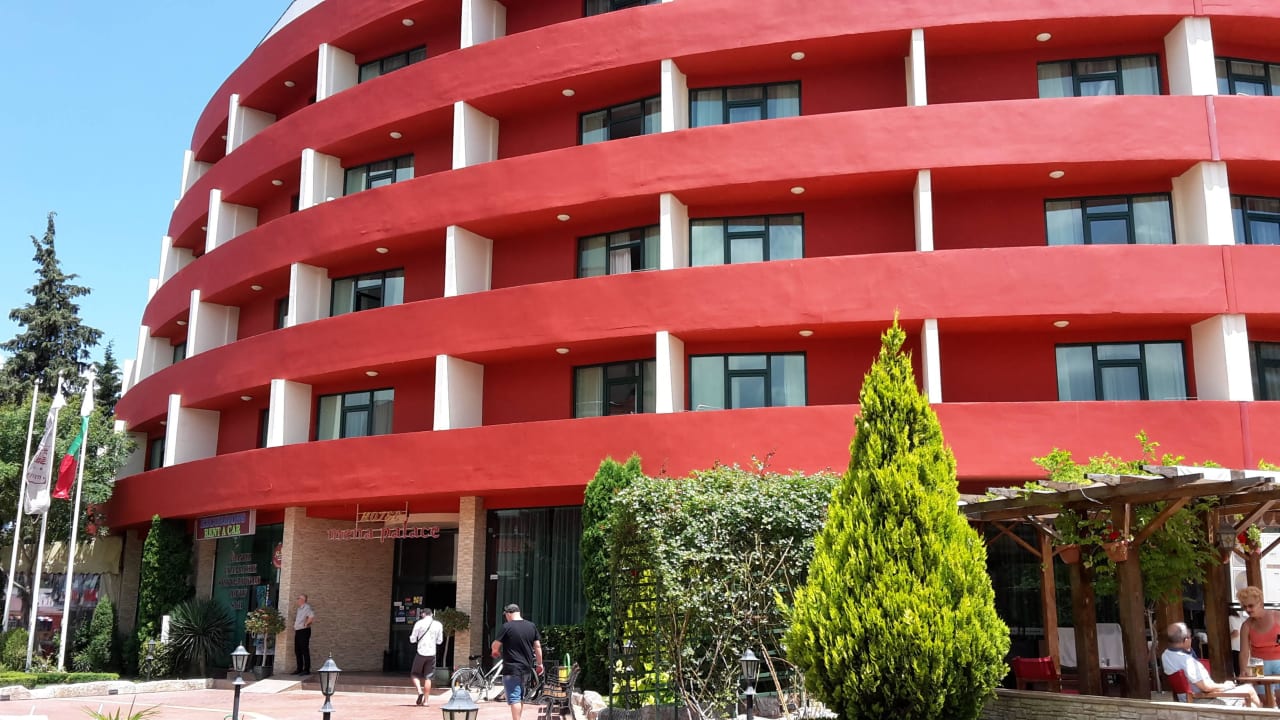 Hotel mit Eingangsbereich Hotel Mena Palace