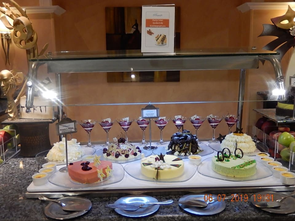 Gastro Premier Le Reve Hotel & Spa