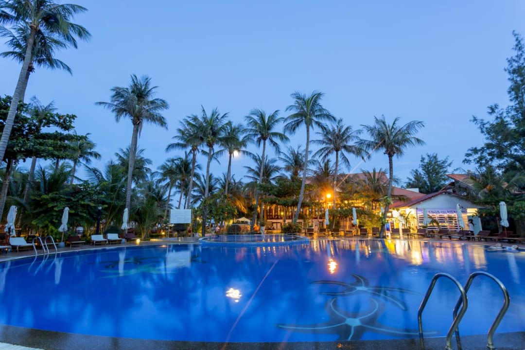 Pool Dessole Beach Resort - Mui Ne