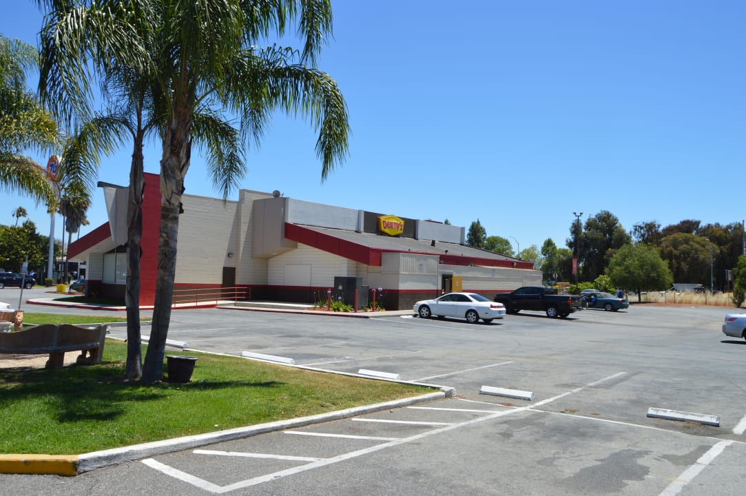 Außenansicht Super 8 Motel - Gilroy