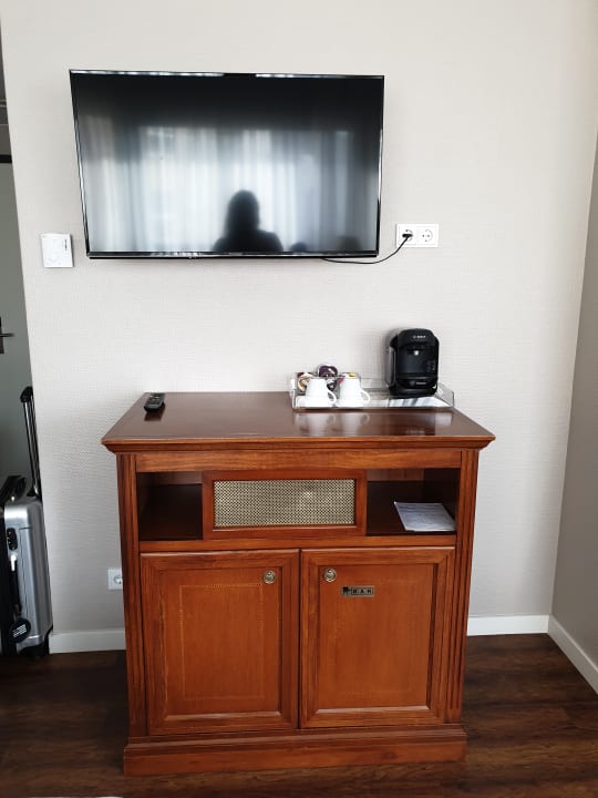 Zimmer Hollywood Media Hotel