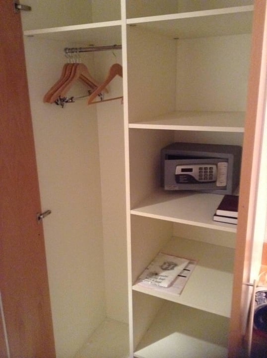 Safe & Kleiderschrank Wyndham Garden Potsdam