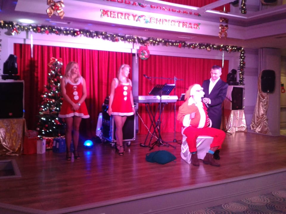 Heiligabend - der Weihnachtsmann ist da Melas Resort Hotel