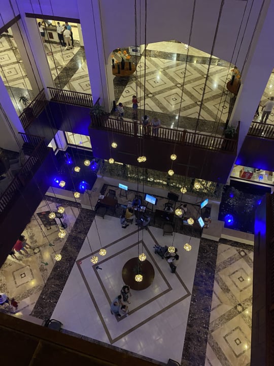 Lobby Steigenberger Aqua Magic