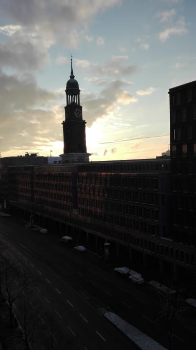 Ausblick am Morgen Motel One Hamburg am Michel