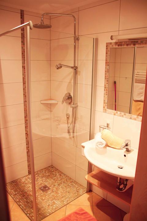 Zimmer Linharterhof Appartement