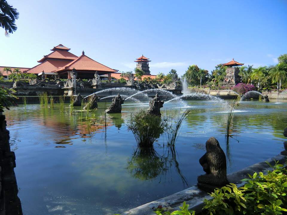 Hotelanlage von Außen Ayodya Resort Bali