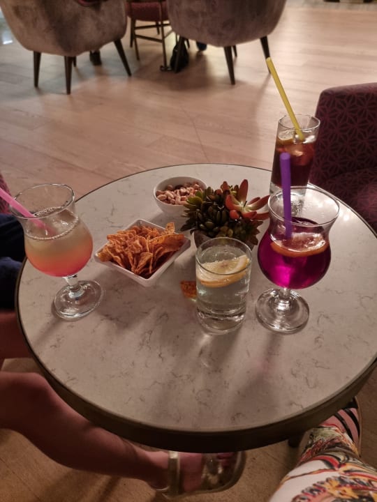 Gastro Royal Wings Hotel