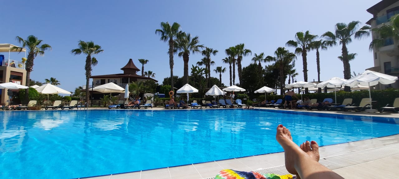 Pool Bella Resort & Spa