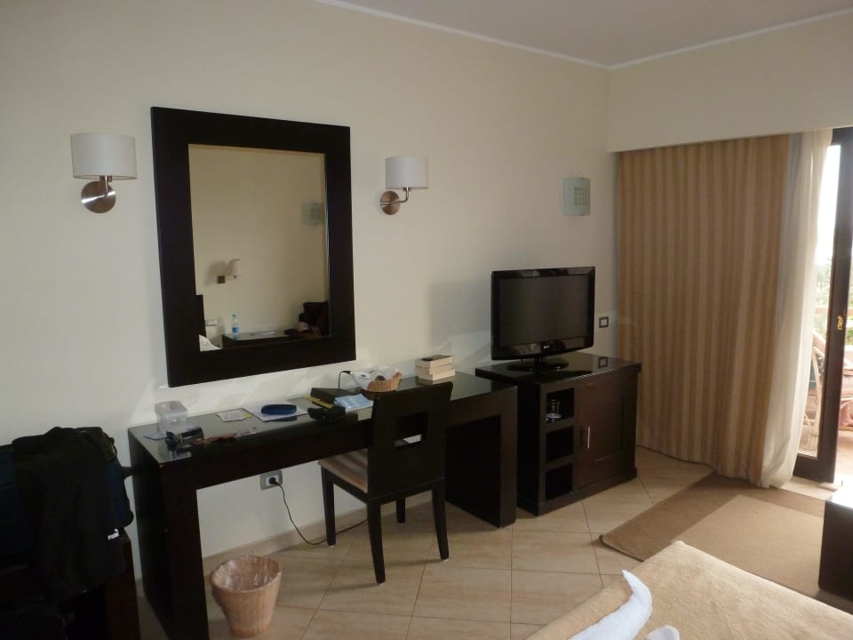 Superior-Room Fort Arabesque Resort, Spa & Villas