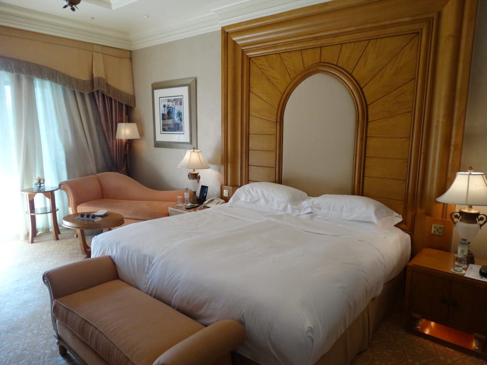 Schönes großes Zimmer Emirates Palace Mandarin Oriental