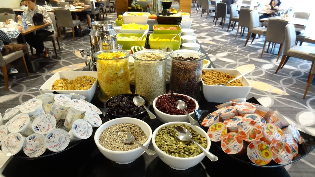 Frühstück DoubleTree by Hilton Krakow Hotel & Convention Center