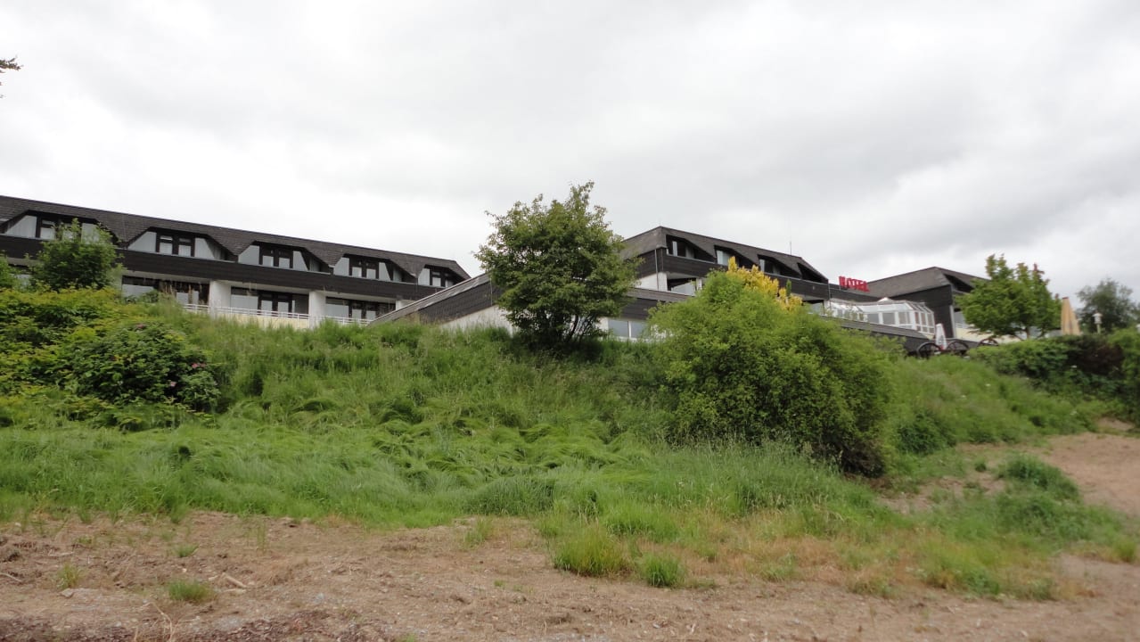Rückansicht des Hotels H+ Hotel Willingen
