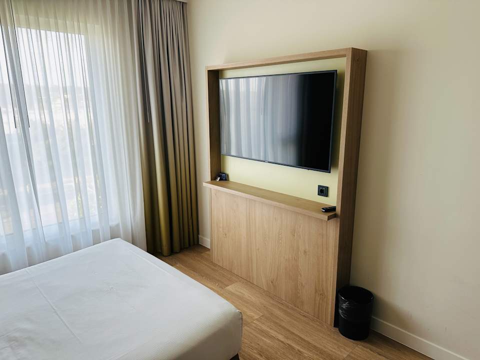 Zimmer Hampton by Hilton Konstanz