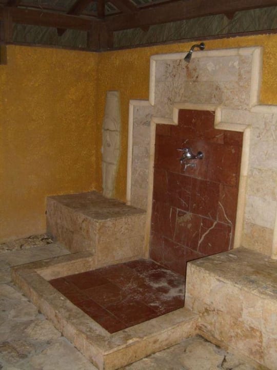 Außendusche in der Juniorsuite Grand Palladium Select Bávaro Resort & Spa