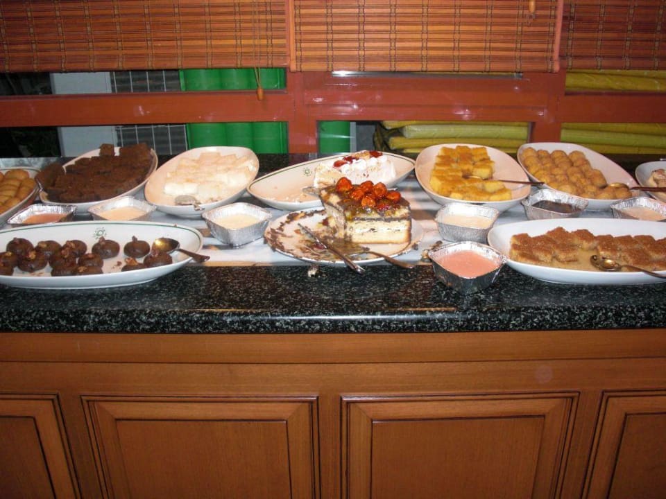 Buffet Side Bay Hotel