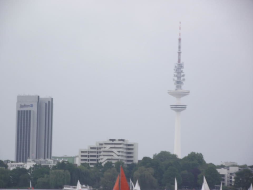 Von der Loungeterrasse Crowne Plaza ® Hamburg - City Alster