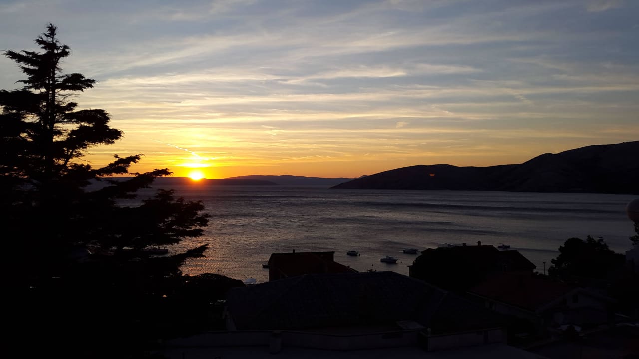 Sonnenuntergang Wohnung 1 Haus Srdoc mit Ferienwohnungen