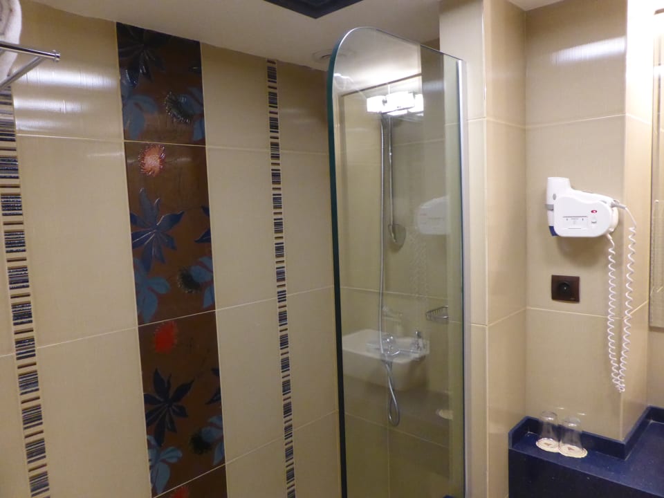 Zimmer Hotel Enghelab