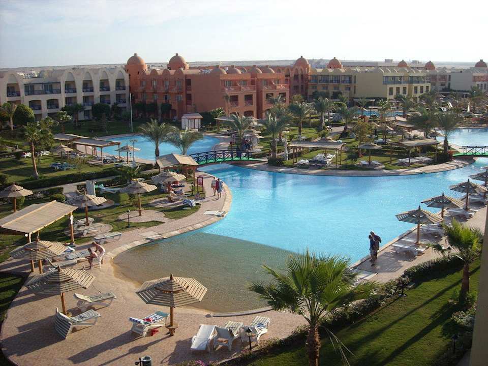 Teil der Poollandschaft Titanic Beach Spa & Aqua Park