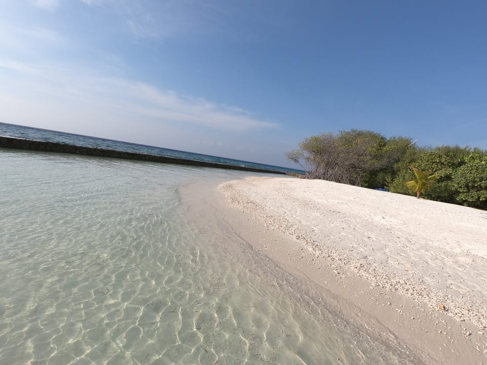 Strand Kuredu Island Resort & Spa