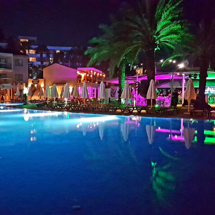 Pool Arum Barut Collection