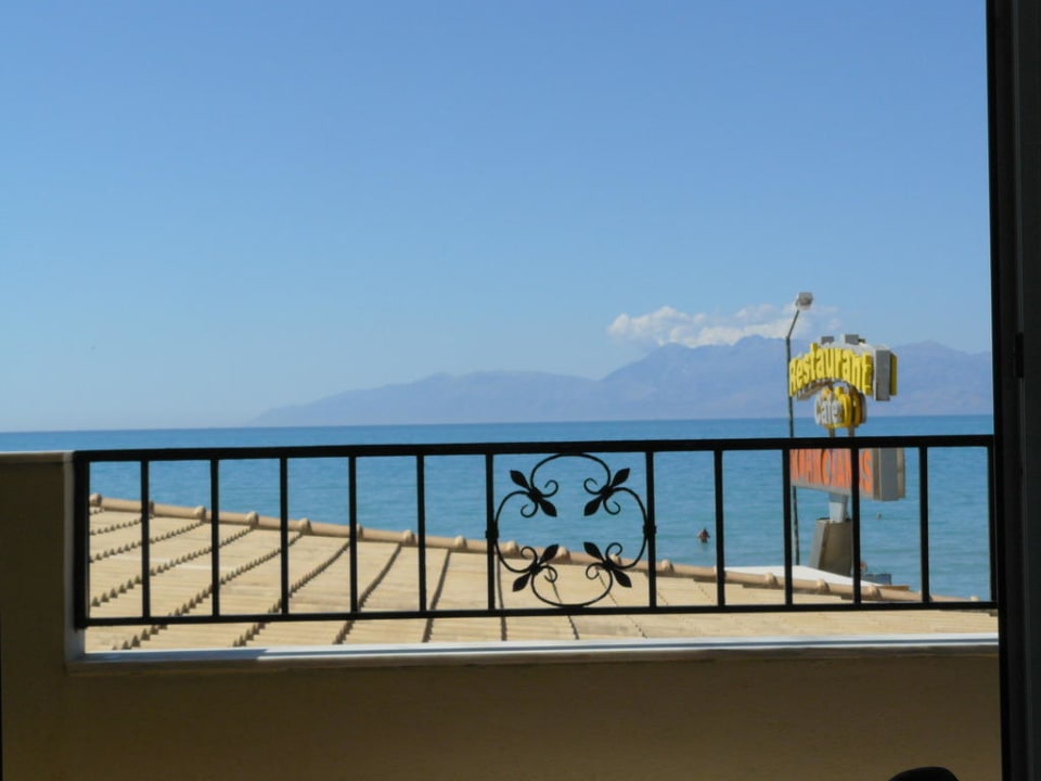 Aussicht Hotel Kormoranos Beach