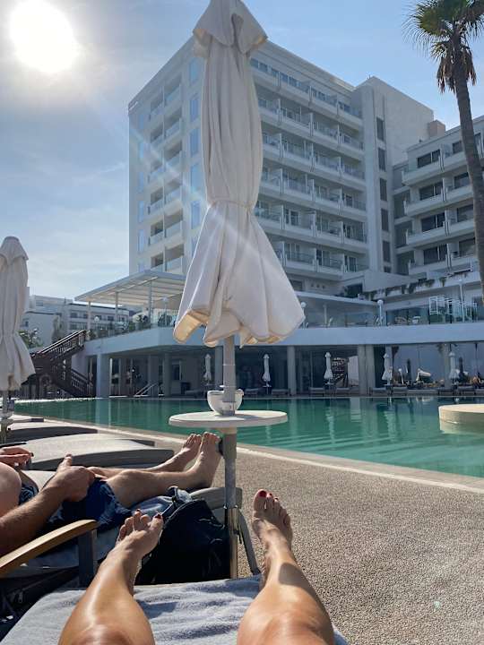 Pool Hotel Sunrise Beach