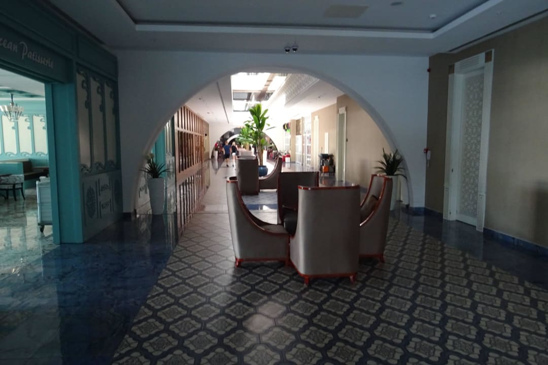 Weg zum Hauptrestaurant Alan Xafira Deluxe Resort & Spa