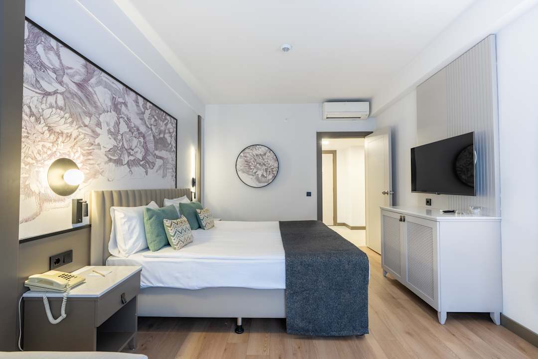 Zimmer Side Breeze Hotel