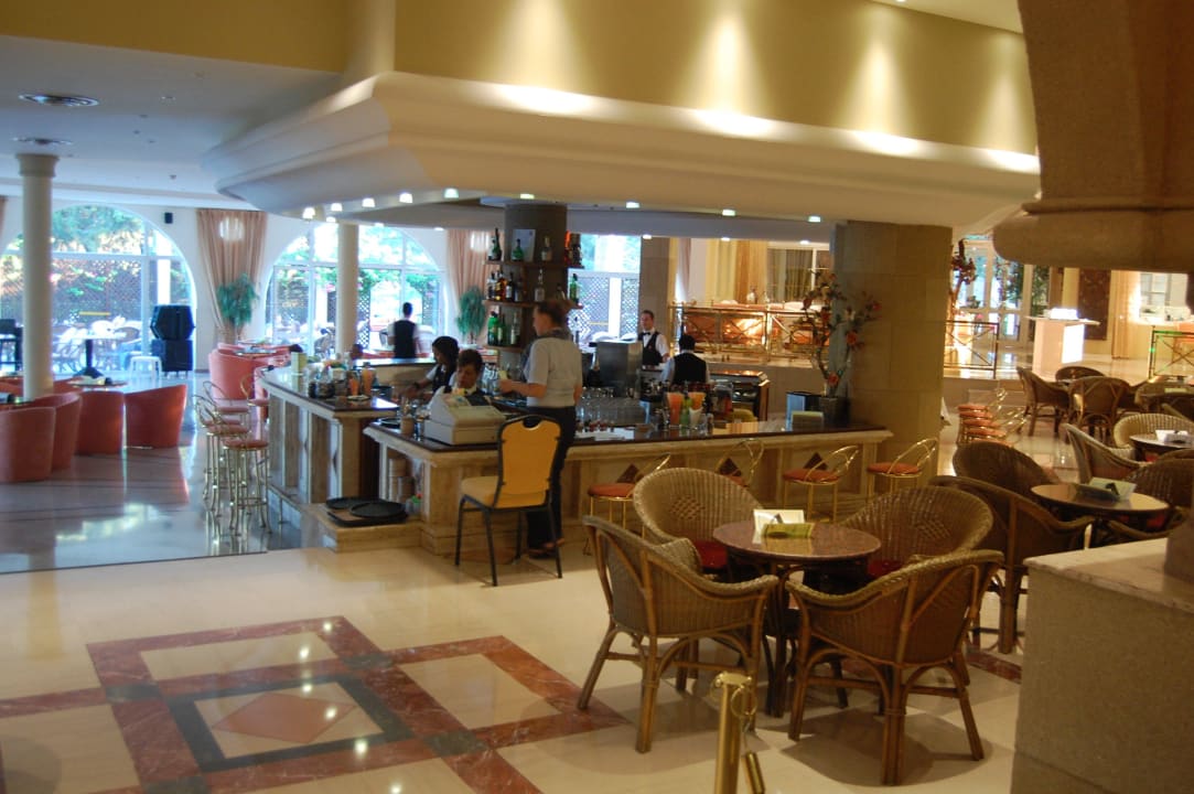 Blick in die Bar Hotel Kalithea Mare Palace