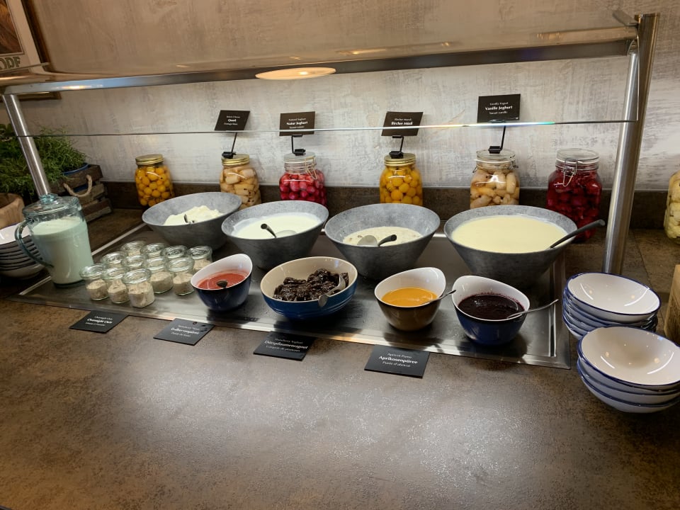 Gastro Hotel Kronasar - The Museum Hotel