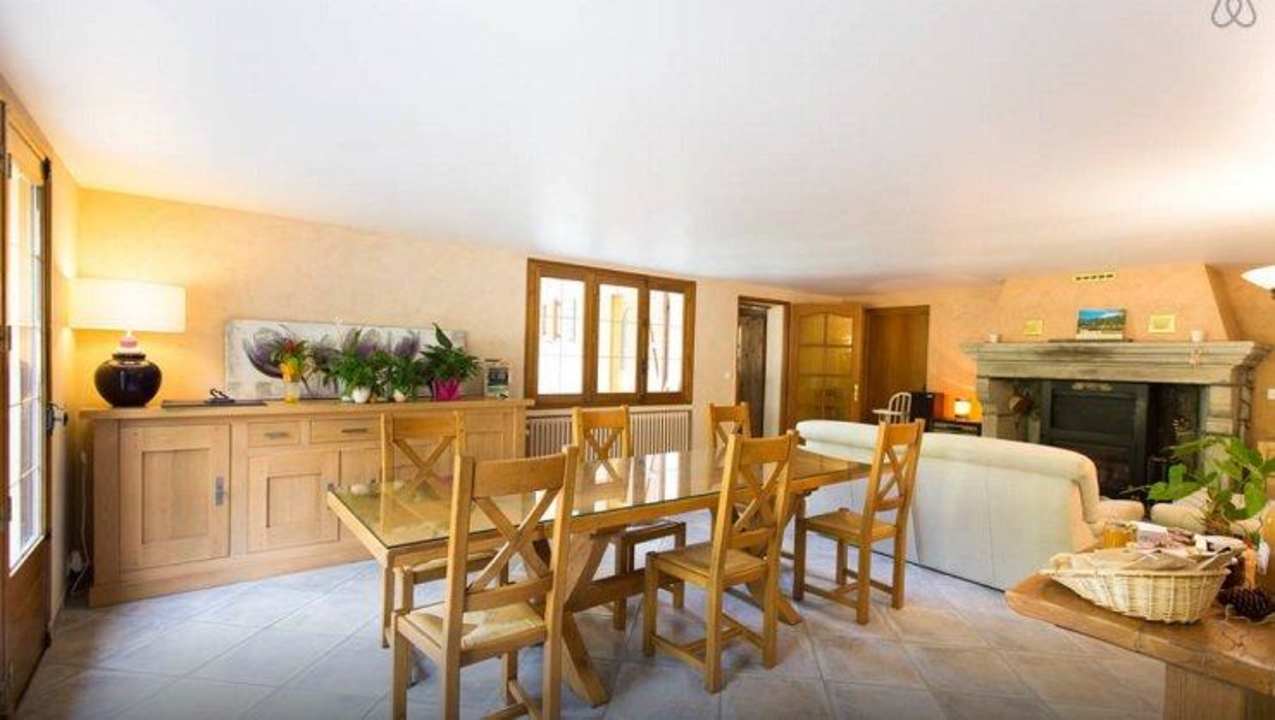 Salon, salle à manger B&B La Pommeraie