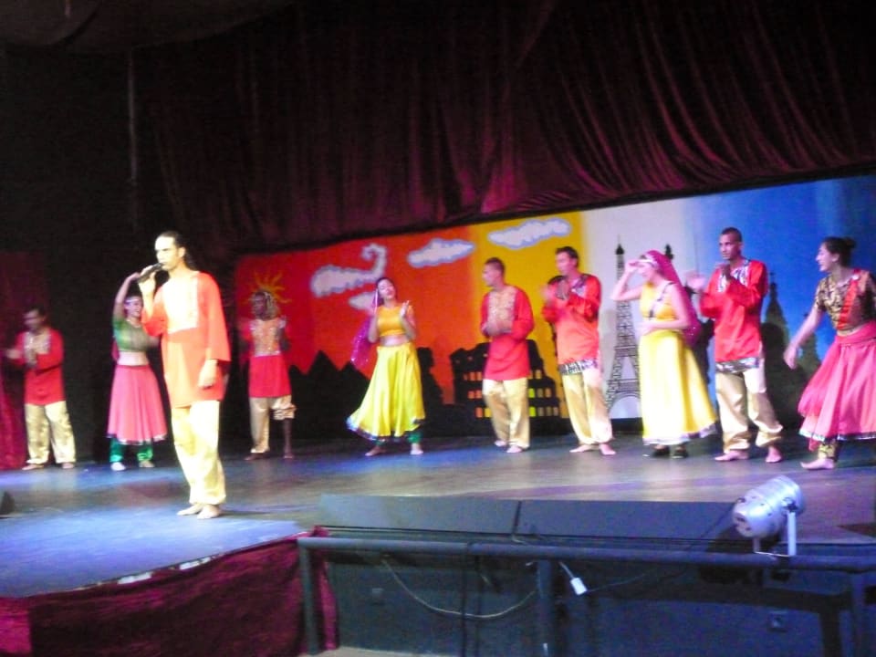 Abendshow des Animationsteams Hotel Mercure Hurghada