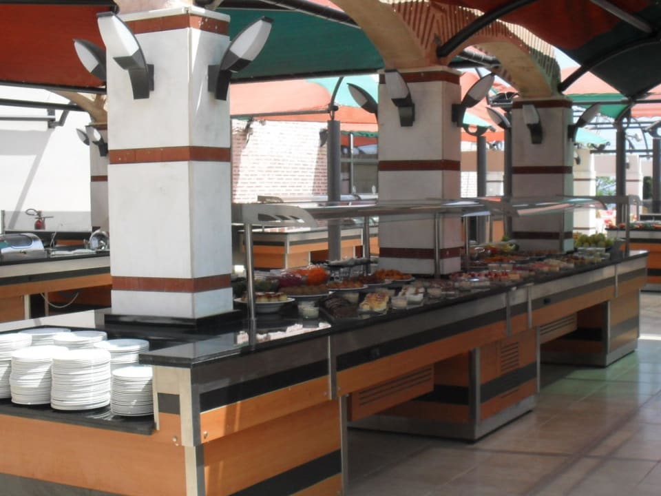 Das Büffet, auf der Terrasse Limak Limra Hotel & Resort