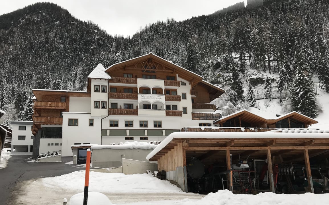 Außenansicht Hotel Weisses Lamm