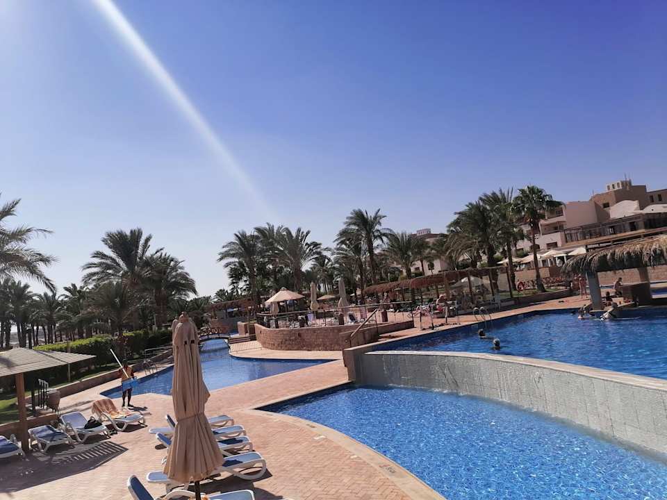 Pool Fort Arabesque Resort, Spa & Villas