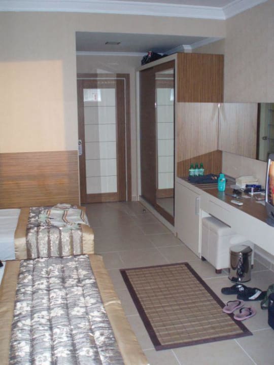 Doppelzimmer 6.Stock Hotel Grand Zaman Garden