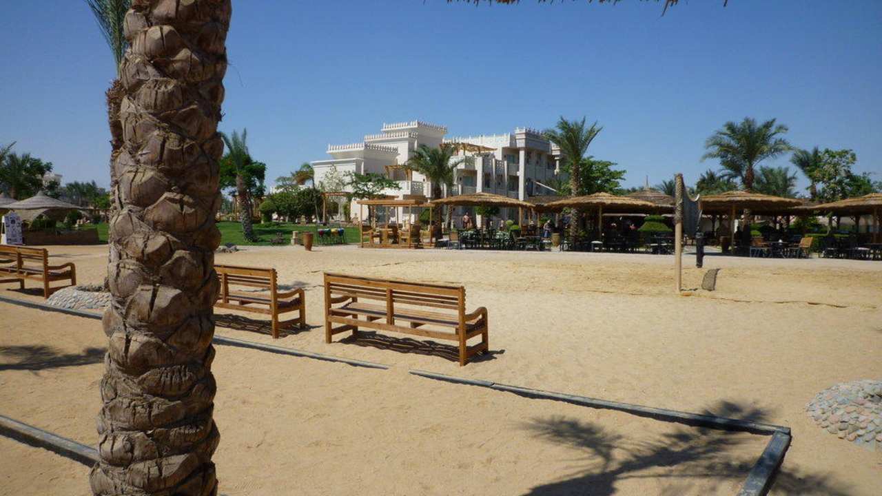 Blick auf Strandbar Pickalbatros Palace Resort