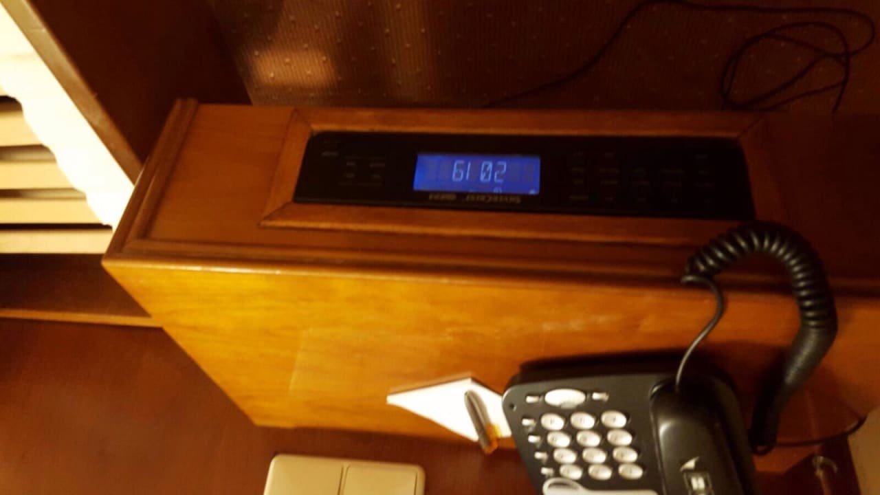 Das Radio der 70er und tolles Eiche rustikal Parkhotel Stadtallendorf