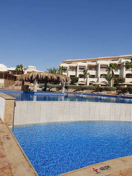 Pool Fort Arabesque Resort, Spa & Villas